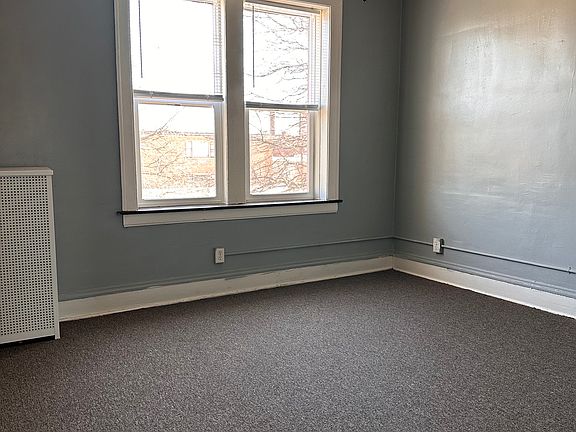 5th image of 7450 S Oglesby Ave APT 2