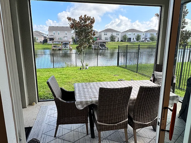 5037 Bessie Ct — Photo 15