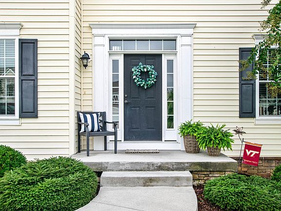 4th image of 1708 Hollow Oak Ct