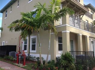 807 SW 147th Ave #1402, Hollywood, FL 33027