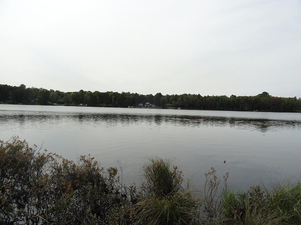 1st image of 4 Pine Lake Rd