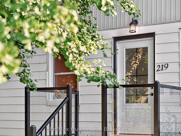 3rd image of 219 Marmora St