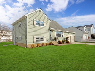 133 Roosevelt Place, Massapequa, NY, 11758