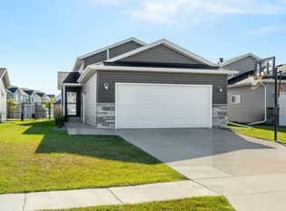 2133 10th St W, West Fargo, ND 58078