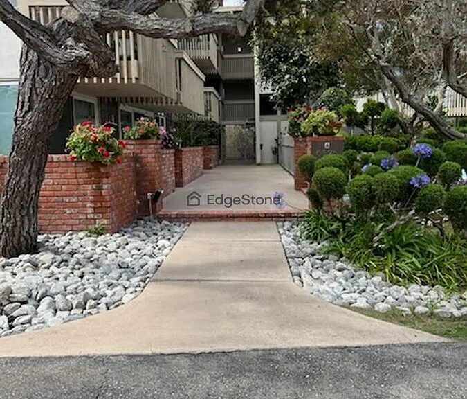 6526 Ocean Crest Dr #A214 — Photo 30