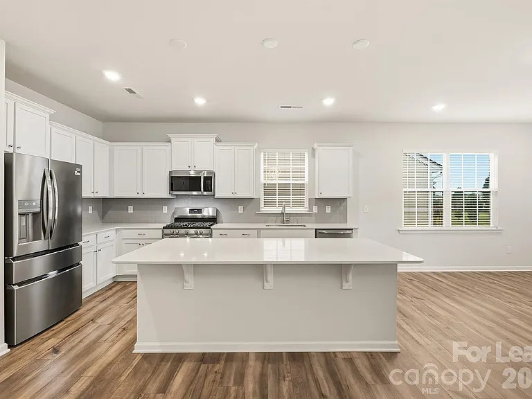 162 White Apple Way — Photo 6