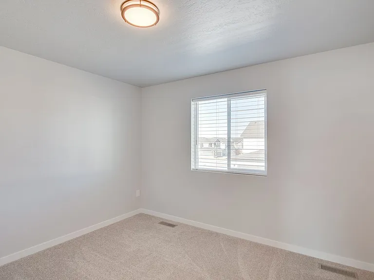 332 S Baraya Way — Photo 16