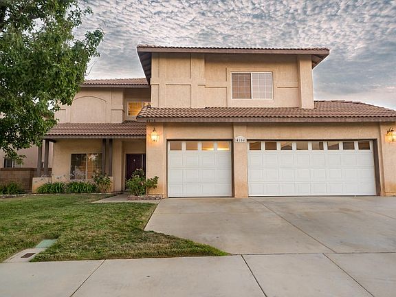 A Exterior Front Day 01