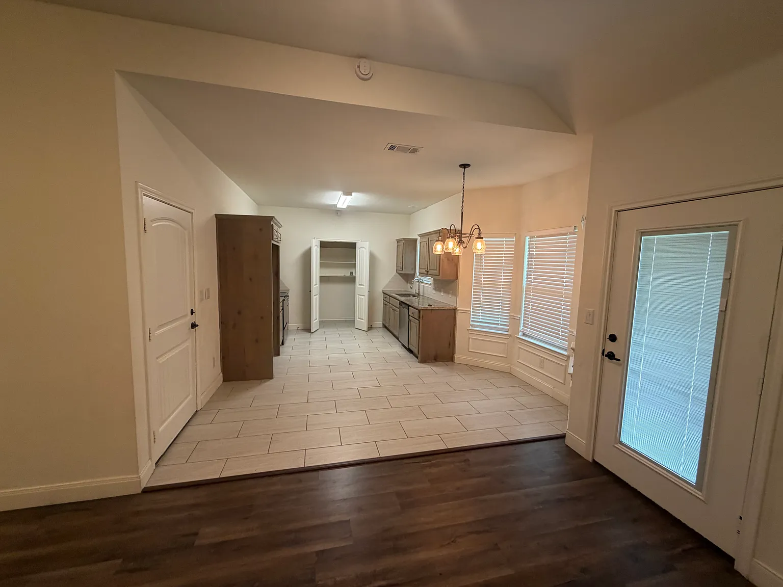 3 bed, 1440 sqft, $1,750 — Photo 3