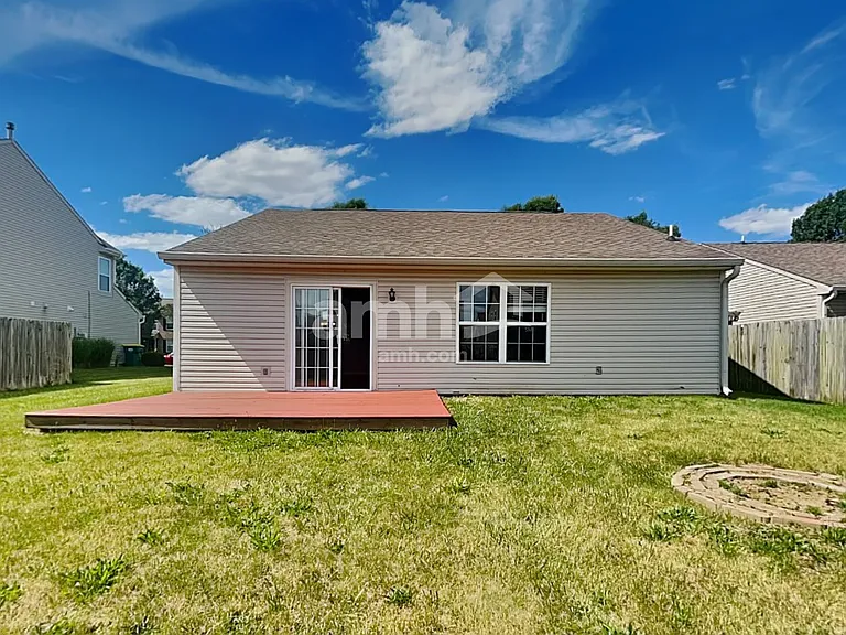 1159 Spring Meadow Ct — Photo 16