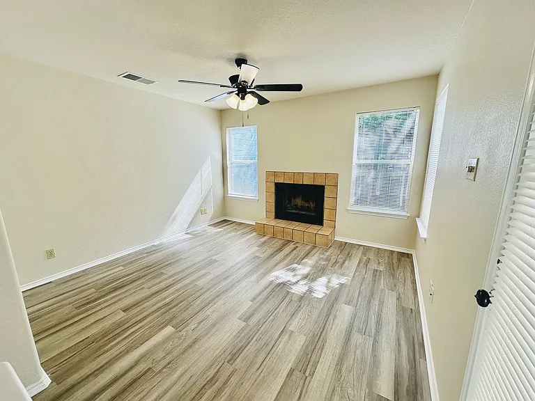 8814 Schick Rd — Photo 8