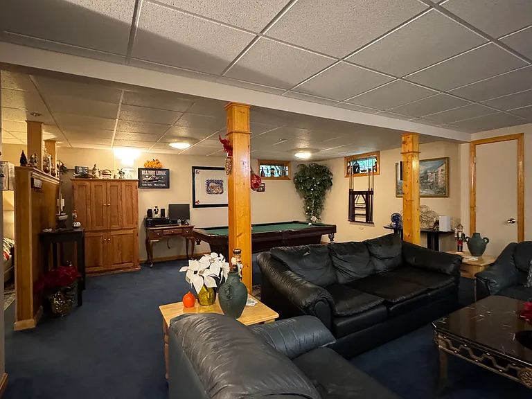 16 Donovan Dr — Photo 24