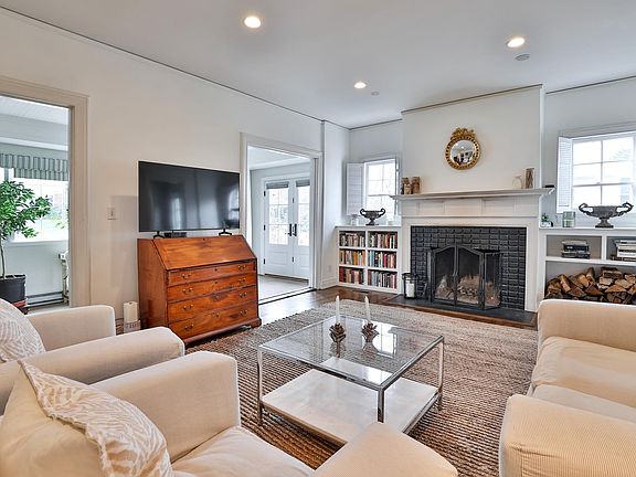4th image of 227 Kelbourne Ave