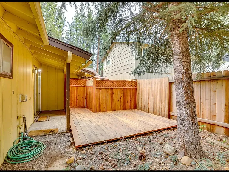 2708 Armstrong Ave #A — Photo 16