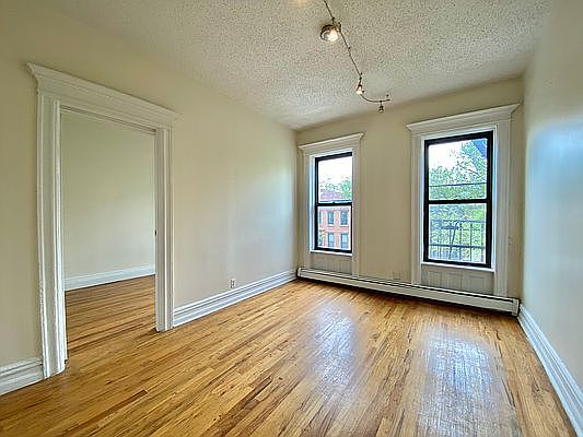 2nd image of 980 Bergen St APT 19