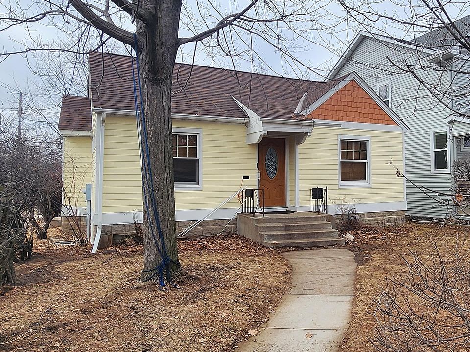 1st image of 3901 Quail Ave N