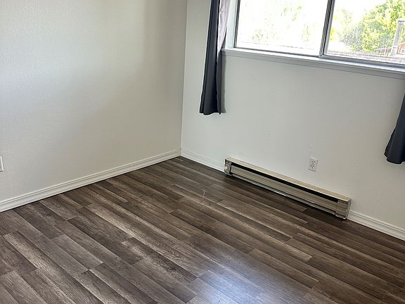 3rd image of 628 North St APT 4