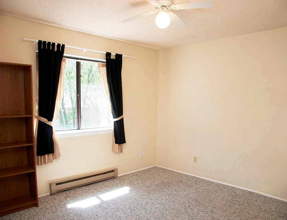 2 bed, 1.5 bath, 1072 sqft, $2,050 — Photo 4