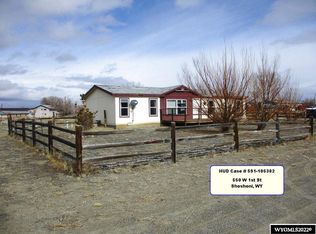 550 W 1st St, Shoshoni, WY 82649