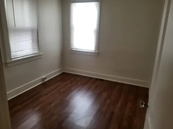 738 Grandview Ave #1, East Pittsburgh, PA 15112