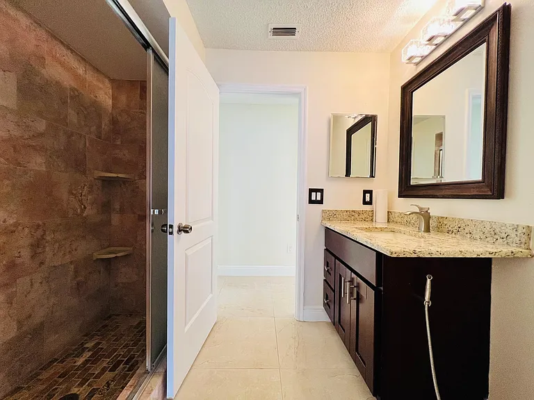 3909 Yellow Finch Ln — Photo 20