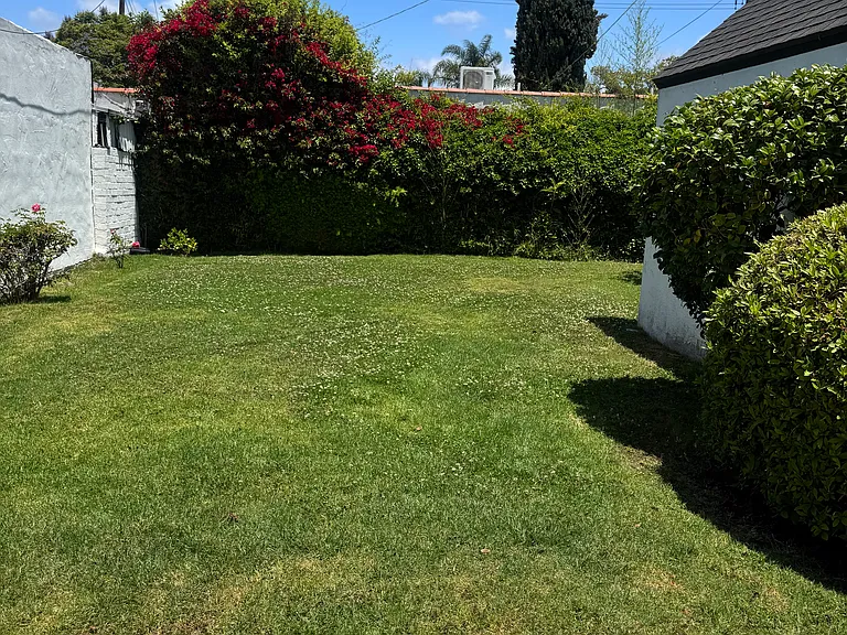 2142 Selby Ave — Photo 15