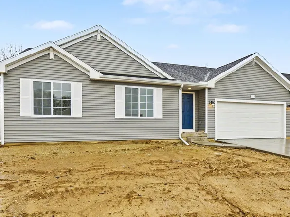 5549 Mammoth Dr, Caledonia, MI 49316