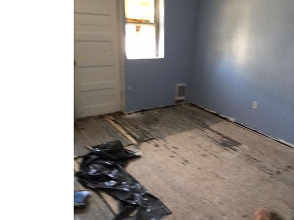 2nd image of 2064 W Stella St