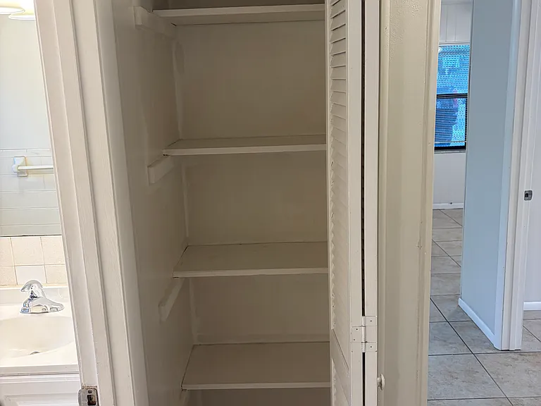 1506 Edgewood Ter — Photo 13