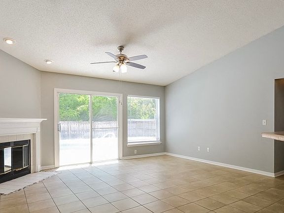 5th image of 152 Johns Glen Dr