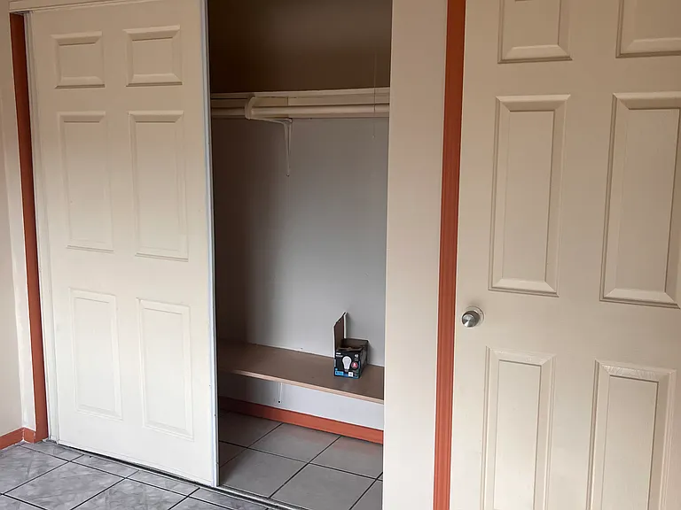 3048 E 60th Pl — Photo 18