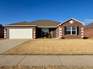 8517 E 161st Pl S, Bixby, OK 74008