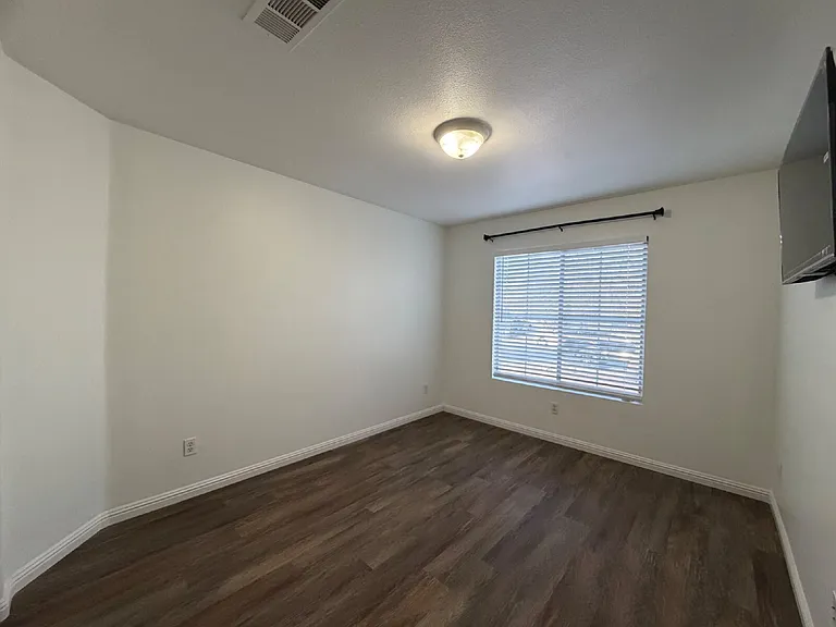 3417 Steppe St — Photo 32