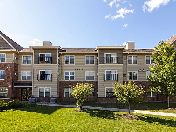 5th image of 11875 80th Ave N APT 307