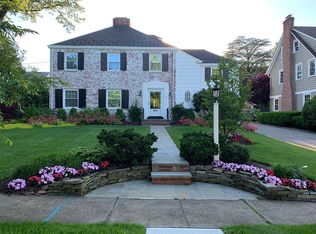 14 Glenside Ter, Montclair, NJ 07043