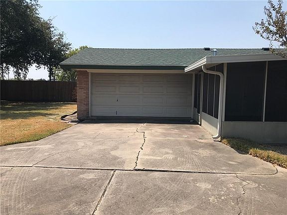 4th image of 118 Catalina Cir