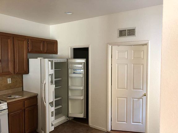 4th image of 6349 Avenida De Las Vistas Unit 4