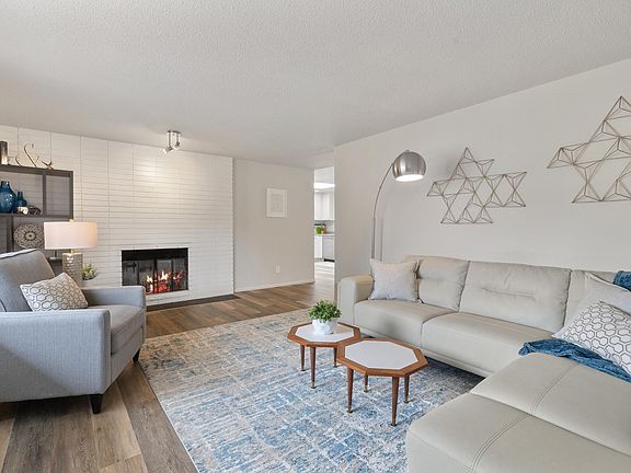 2nd image of 3337 Bridgeport Way W