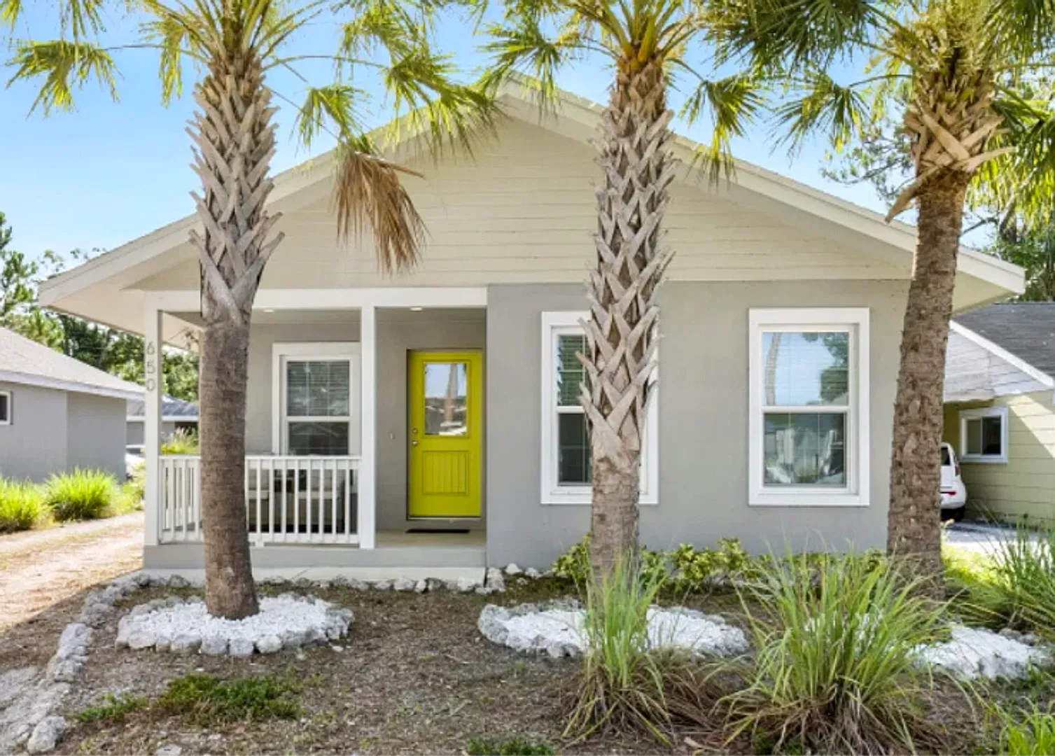 Furnished 2-bed / 2-bath home in Downtown Sarasota — Photo 1