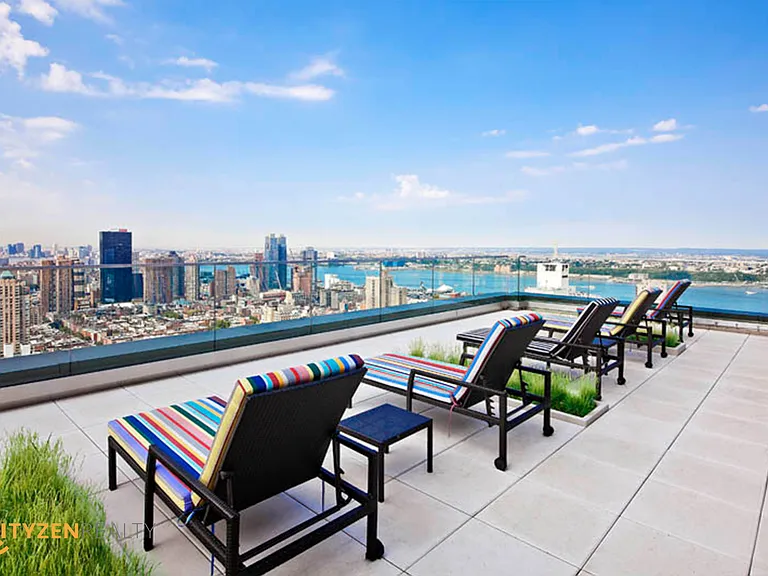 322 W 57th St #52D — Photo 20