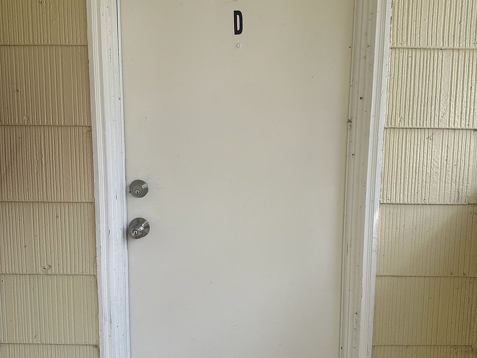 1st image of 14518 Portland Ave SW APT D