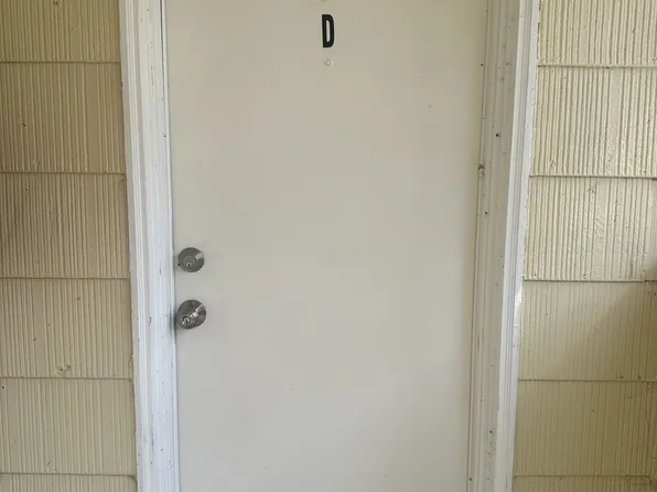 14518 Portland Ave SW APT D, Lakewood, WA 98498