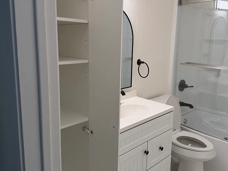 8105 Trail Lake Dr — Photo 30