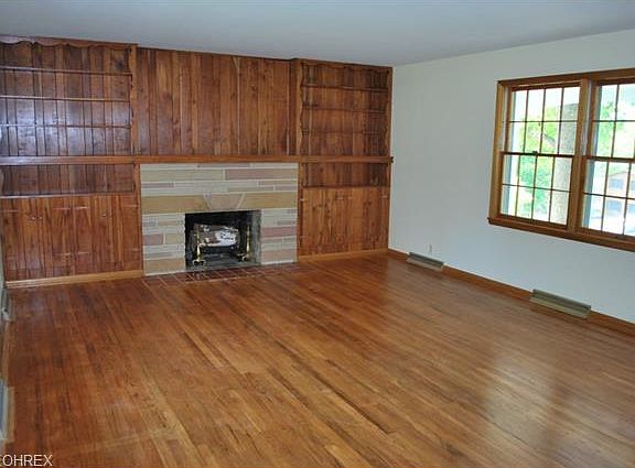 3rd image of 2381 Dunzweiler Dr
