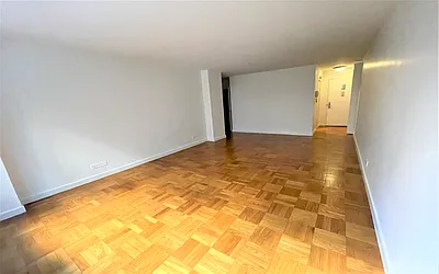 Rented by Manhattan Realty Group