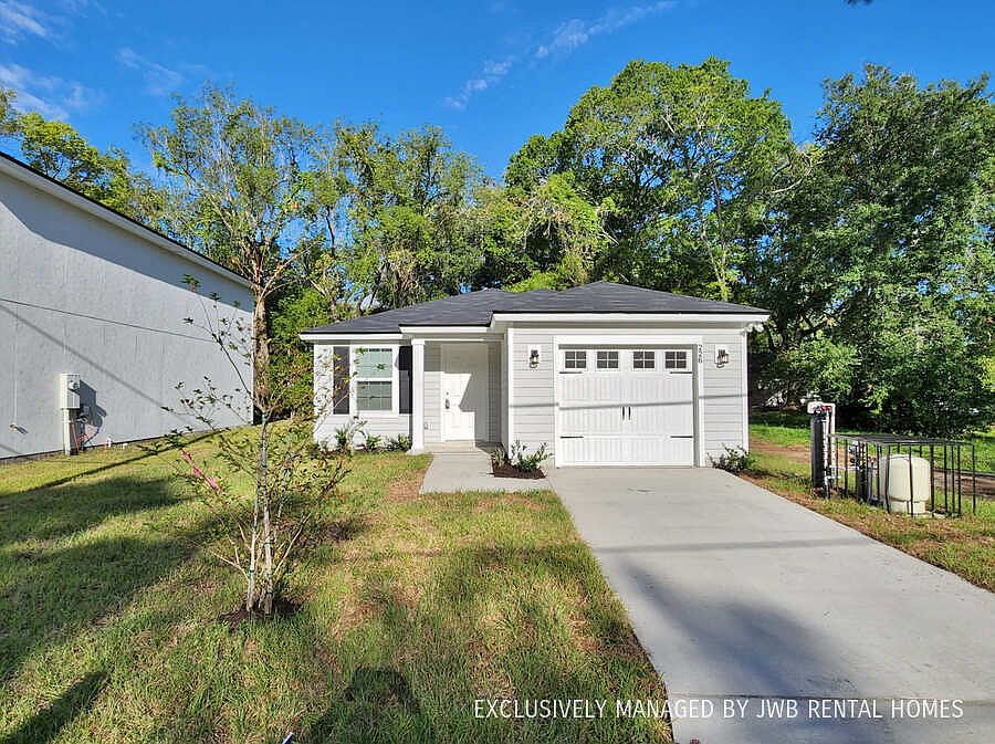1st image of 226 Willow Branch Ave