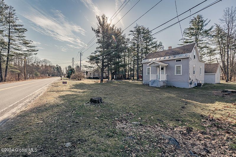 2nd image of 326 Maple Avenue
