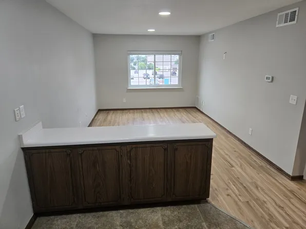 308 McHenry St #203, Burlington, WI 53105