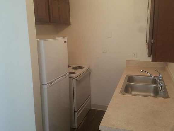 5th image of 7865 Valley Rd NE APT 17