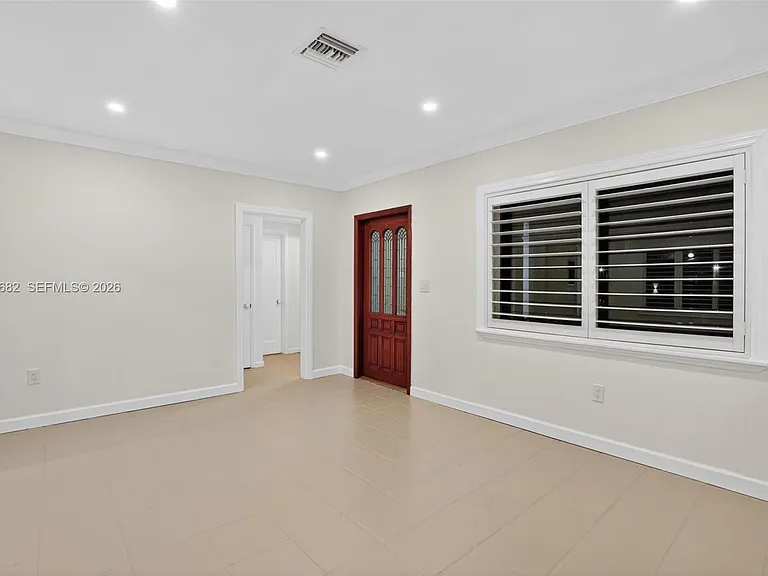 1435 Blue Rd — Photo 6